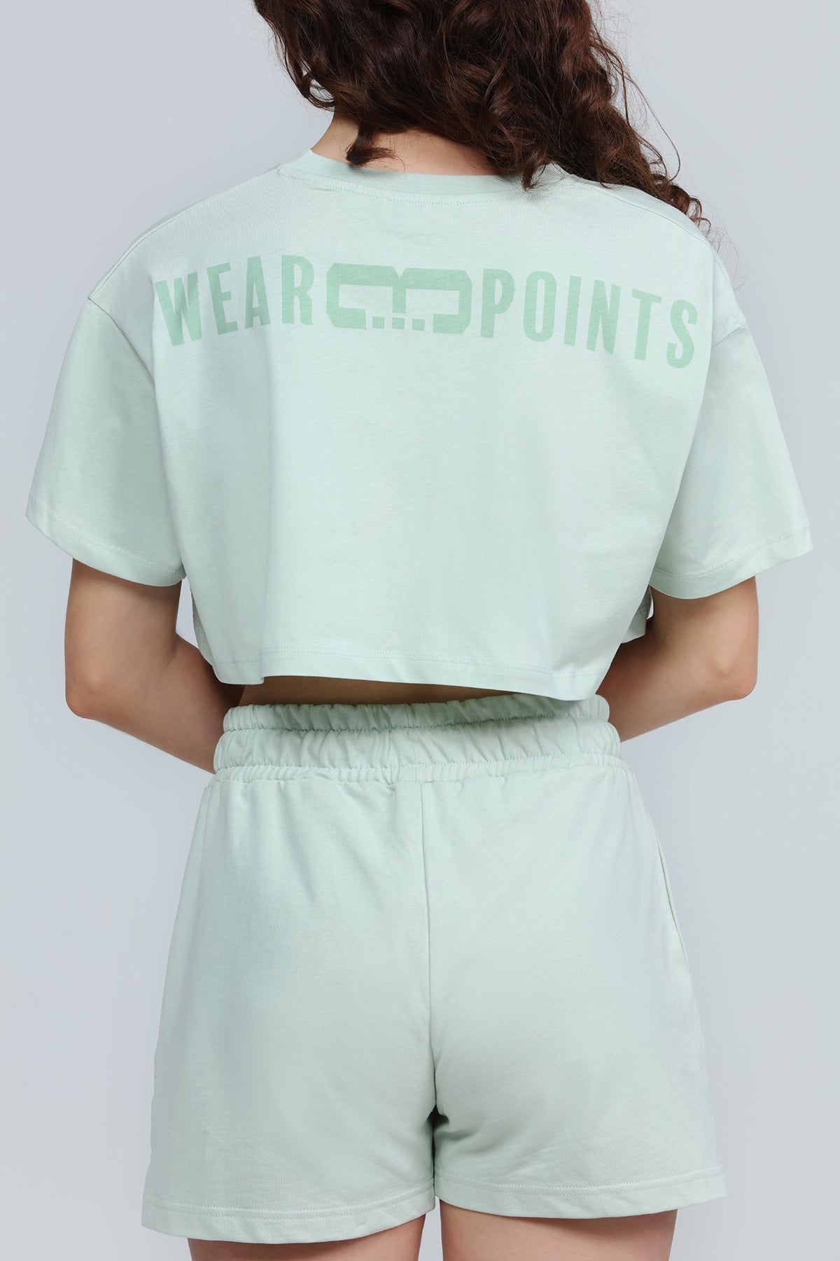 "WEEKEND" Crop T-Shirt in grün