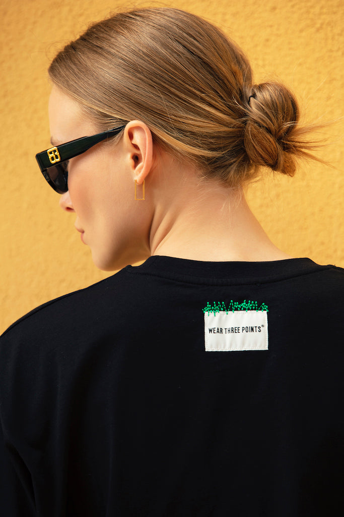 "WEEKEND" Oversized T-Shirt in schwarz