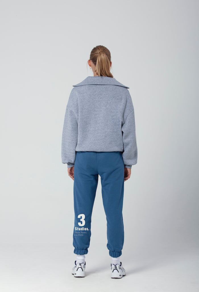 "TRUST NO ONE" Oversized Sweatshirt in grau