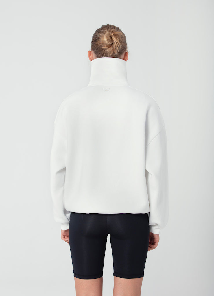 "TRUST NO ONE" Oversized Sweatshirt in weiß