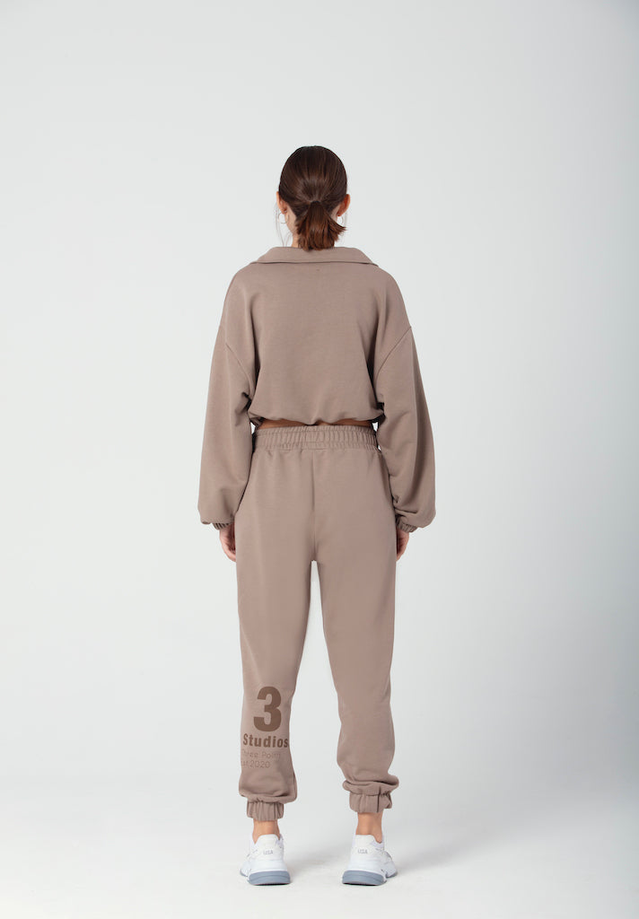 "VOILA" Crop Sweatshirt mit Stehkragen in braun