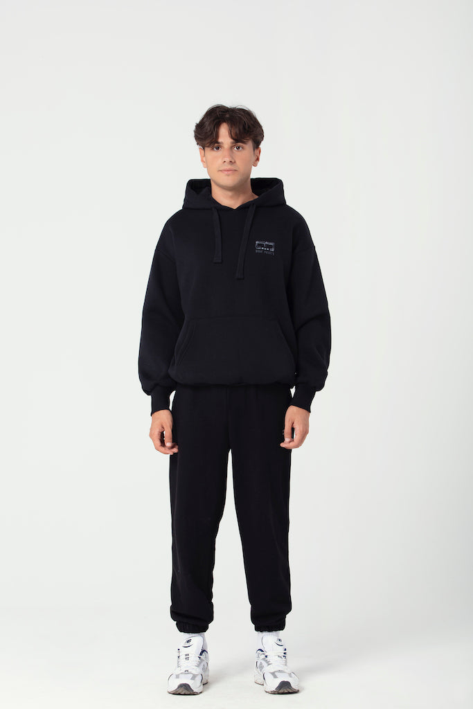 Hoodie in schwarz