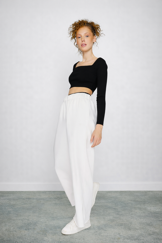 Cropped Oberteil mit quadratischem Ausschnitt in schwarz