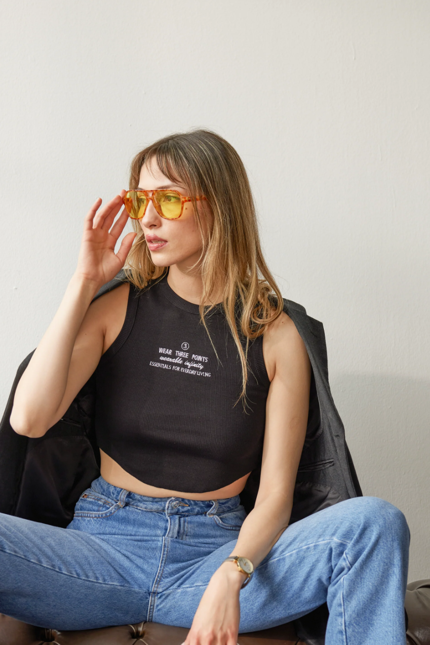 "INFINITY" Crop Top in schwarz