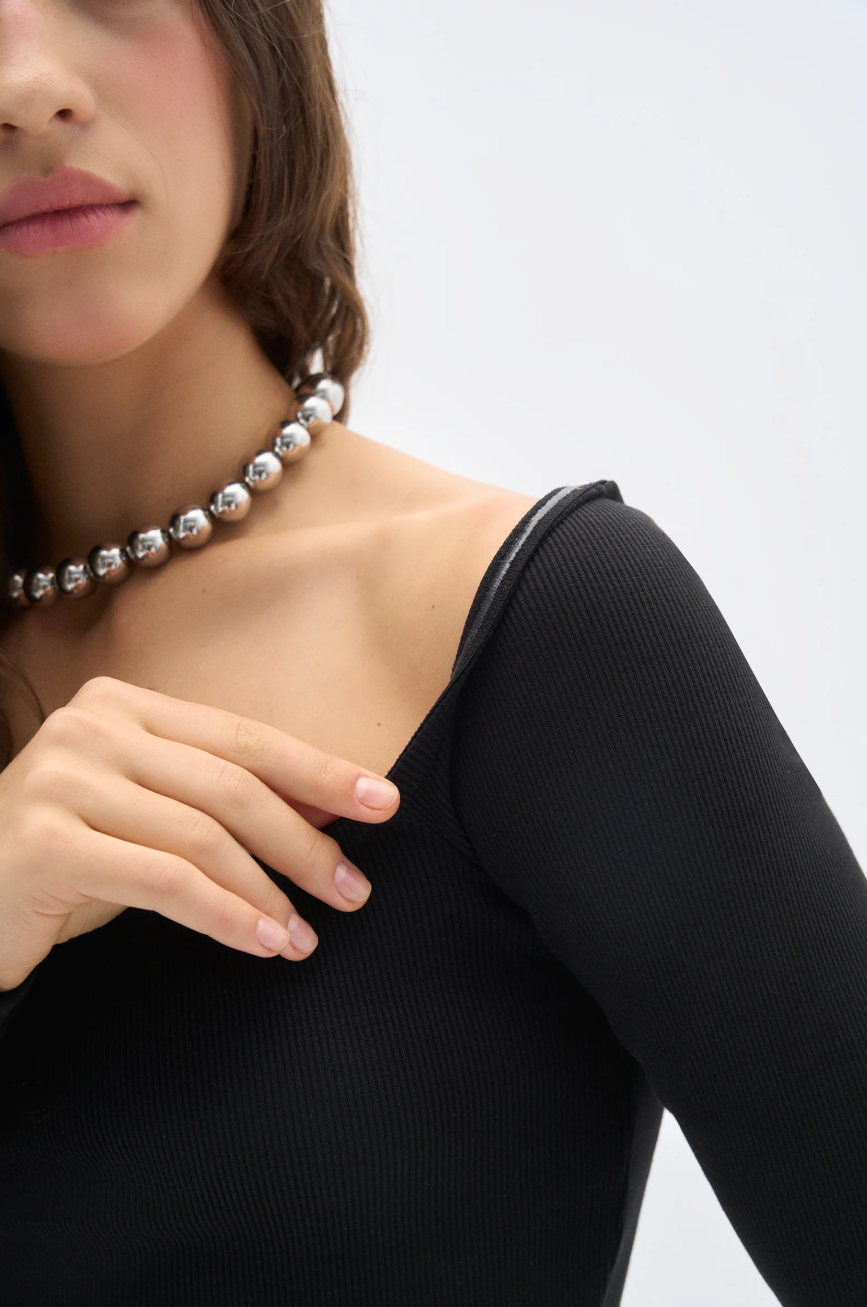 Cropped Oberteil mit quadratischem Ausschnitt in schwarz