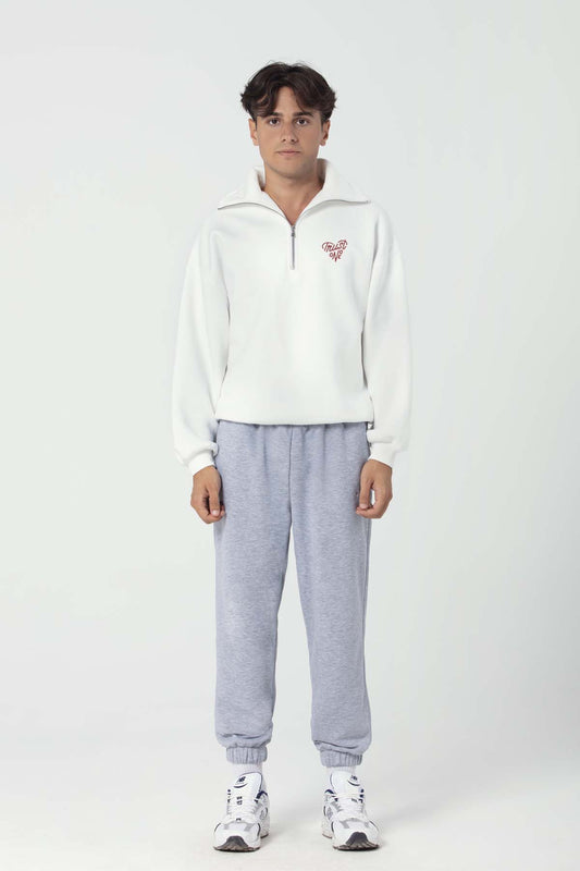 "TRUST NO ONE" Oversized Sweatshirt in weiß