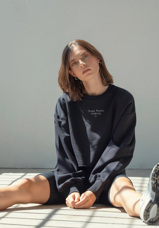 "JOLIE" Crop Sweatshirt in schwarz