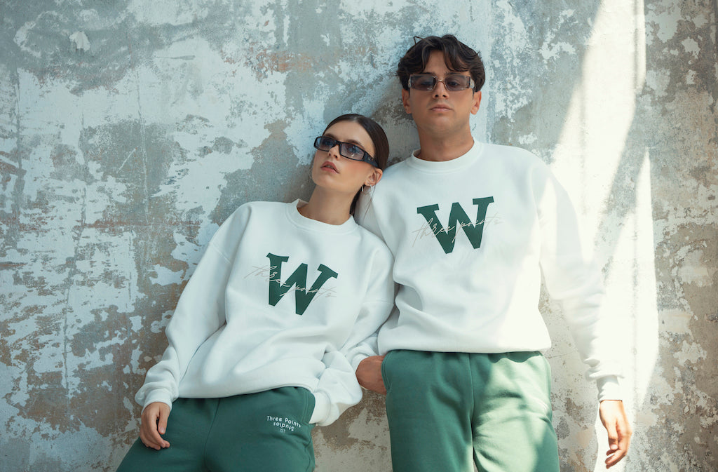 "W EDITION" Oversized Sweatshirt in weiß