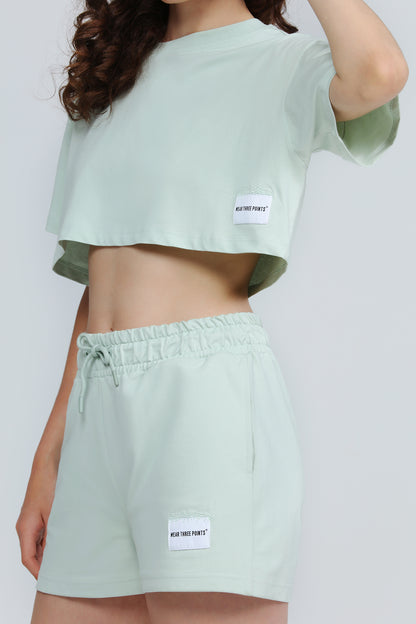 "WEEKEND" Crop T-Shirt in grün