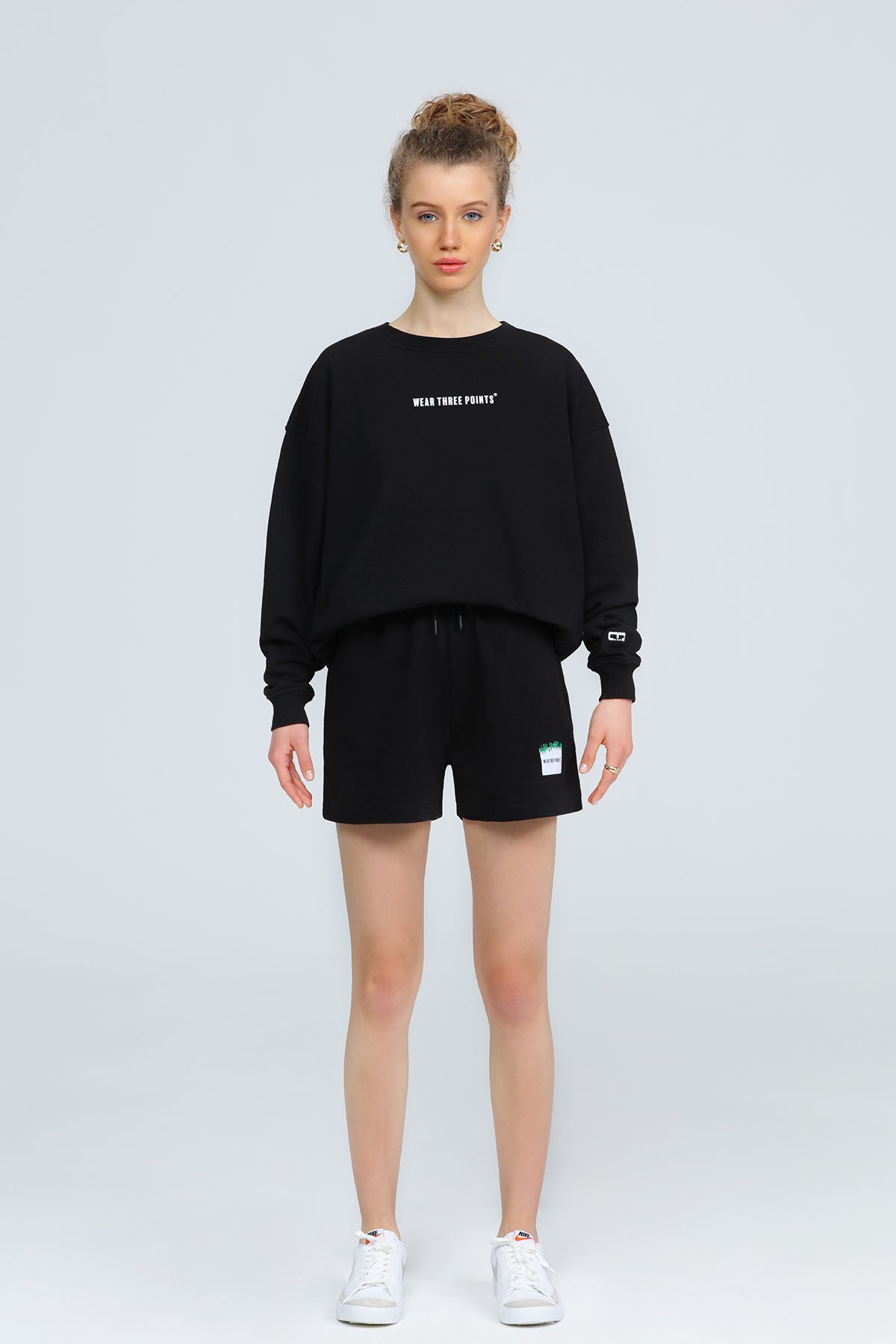 "WEEKEND" Oversized Sweatshirt in schwarz