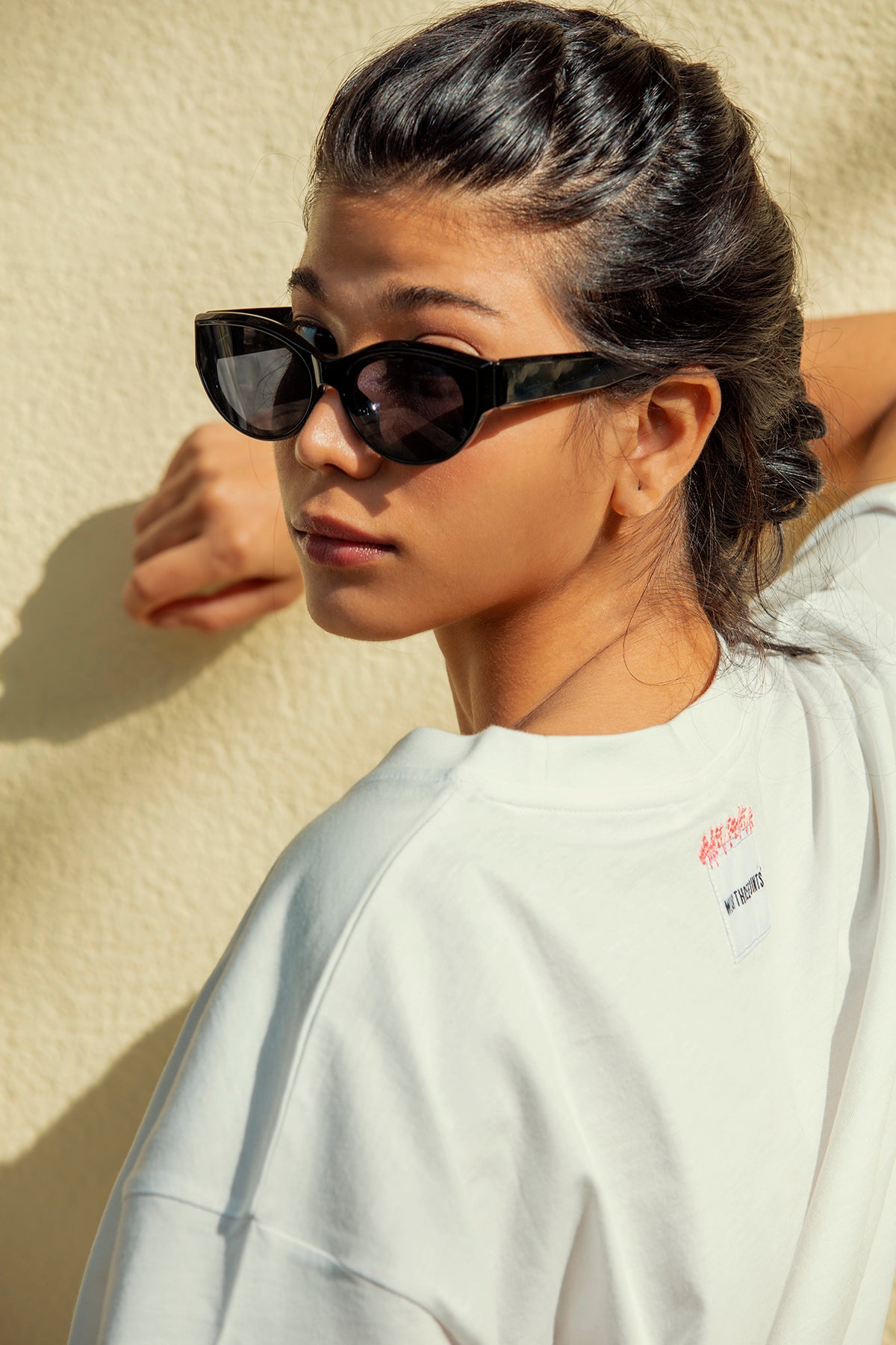"WEEKEND" Oversized T-Shirt in weiß