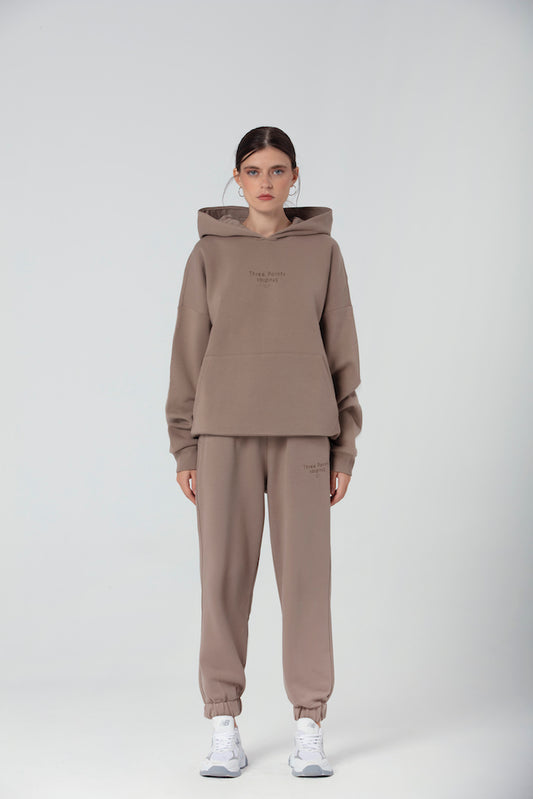 "STUDIOS" Hoodie in braun