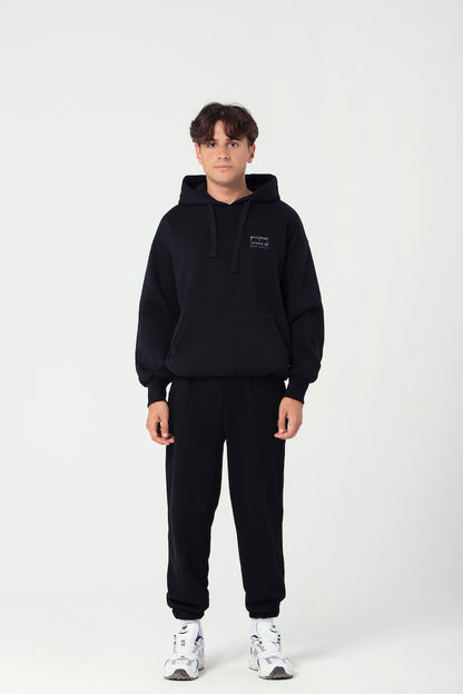 Hoodie in schwarz